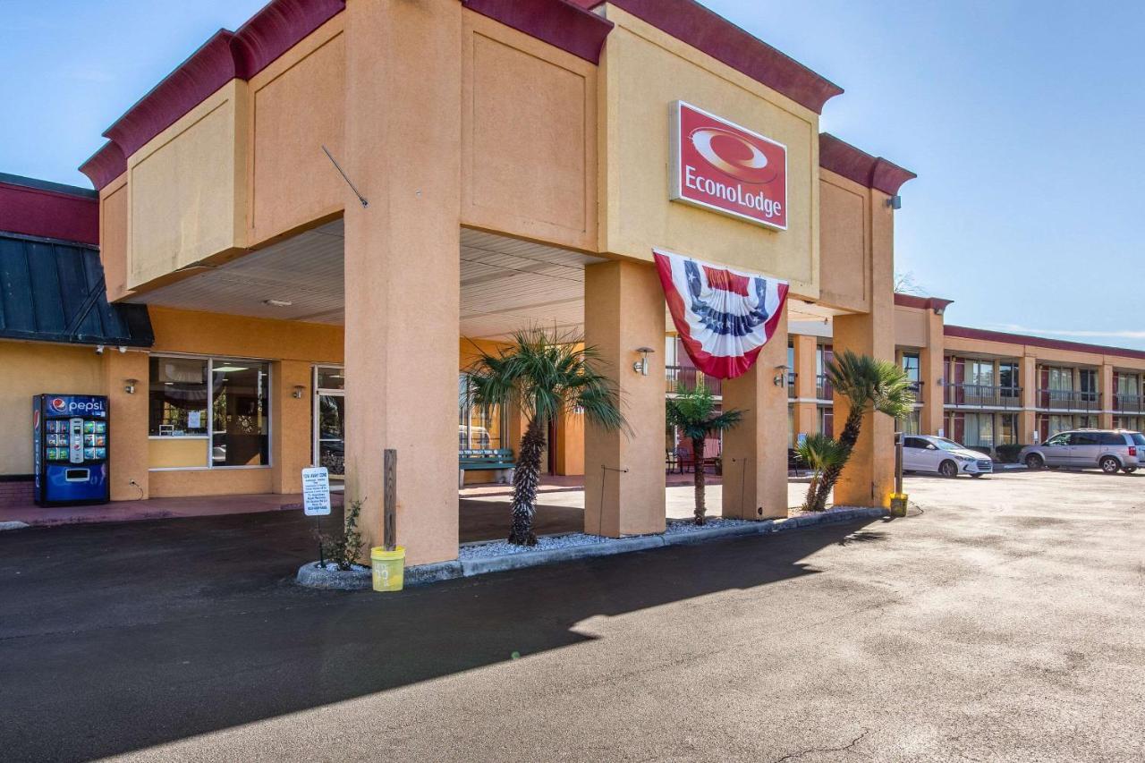 Econo Lodge Choice Hotels I 95 Savannah Gateway 24 Hour Fitness Center On Site Guest Laundry On Site Perkins Restaurant Georgetown ภายนอก รูปภาพ