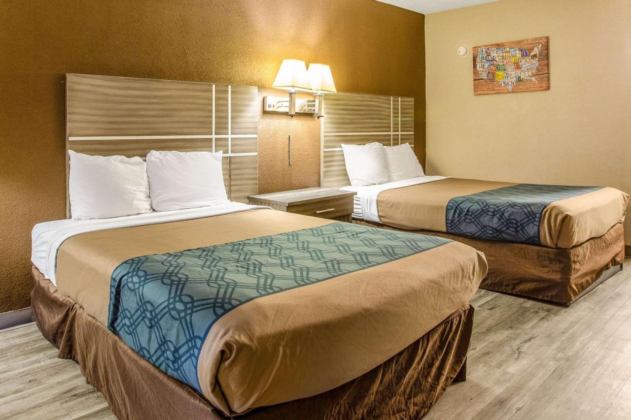 Econo Lodge Choice Hotels I 95 Savannah Gateway 24 Hour Fitness Center On Site Guest Laundry On Site Perkins Restaurant Georgetown ภายนอก รูปภาพ
