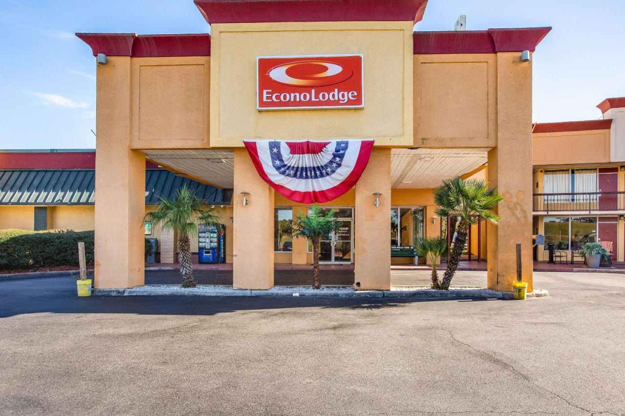 Econo Lodge Choice Hotels I 95 Savannah Gateway 24 Hour Fitness Center On Site Guest Laundry On Site Perkins Restaurant Georgetown ภายนอก รูปภาพ