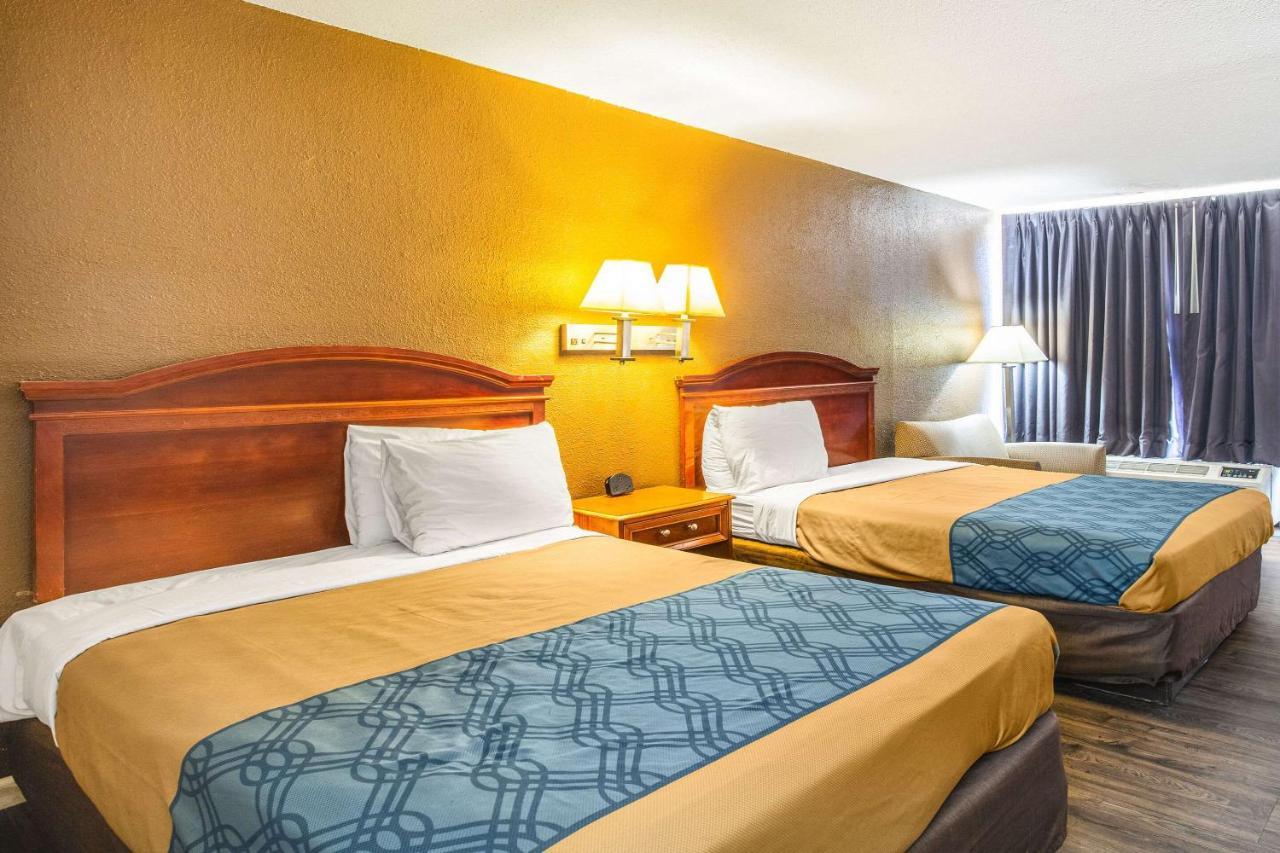 Econo Lodge Choice Hotels I 95 Savannah Gateway 24 Hour Fitness Center On Site Guest Laundry On Site Perkins Restaurant Georgetown ภายนอก รูปภาพ