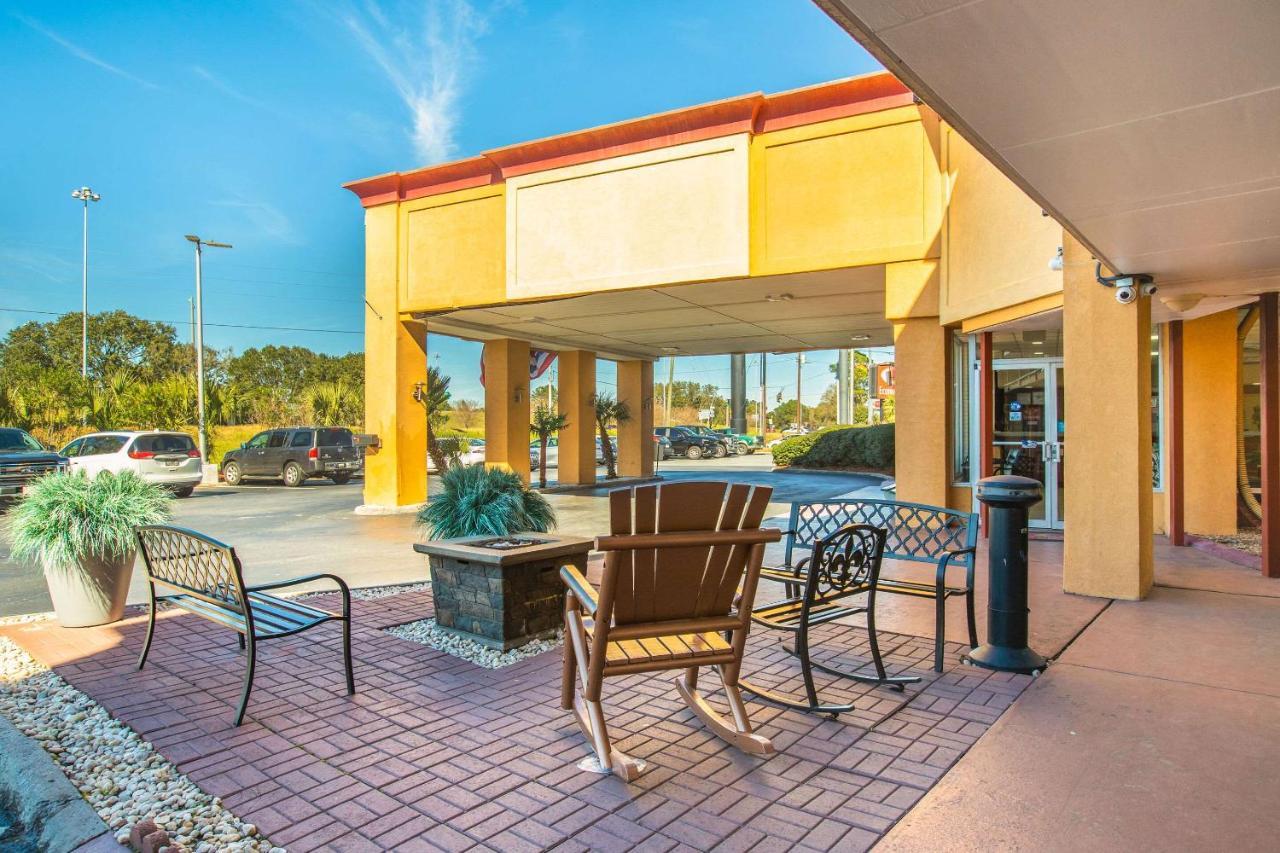 Econo Lodge Choice Hotels I 95 Savannah Gateway 24 Hour Fitness Center On Site Guest Laundry On Site Perkins Restaurant Georgetown ภายนอก รูปภาพ