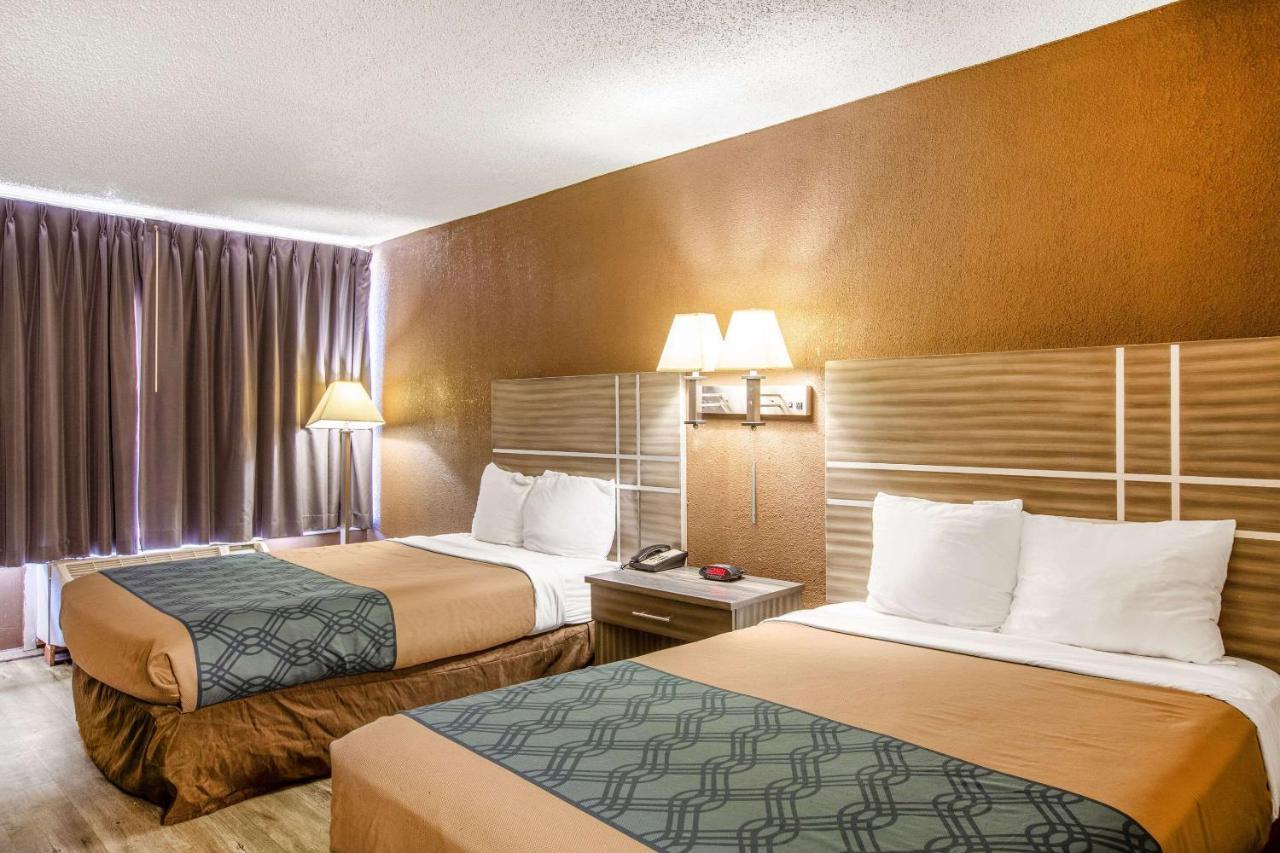 Econo Lodge Choice Hotels I 95 Savannah Gateway 24 Hour Fitness Center On Site Guest Laundry On Site Perkins Restaurant Georgetown ภายนอก รูปภาพ