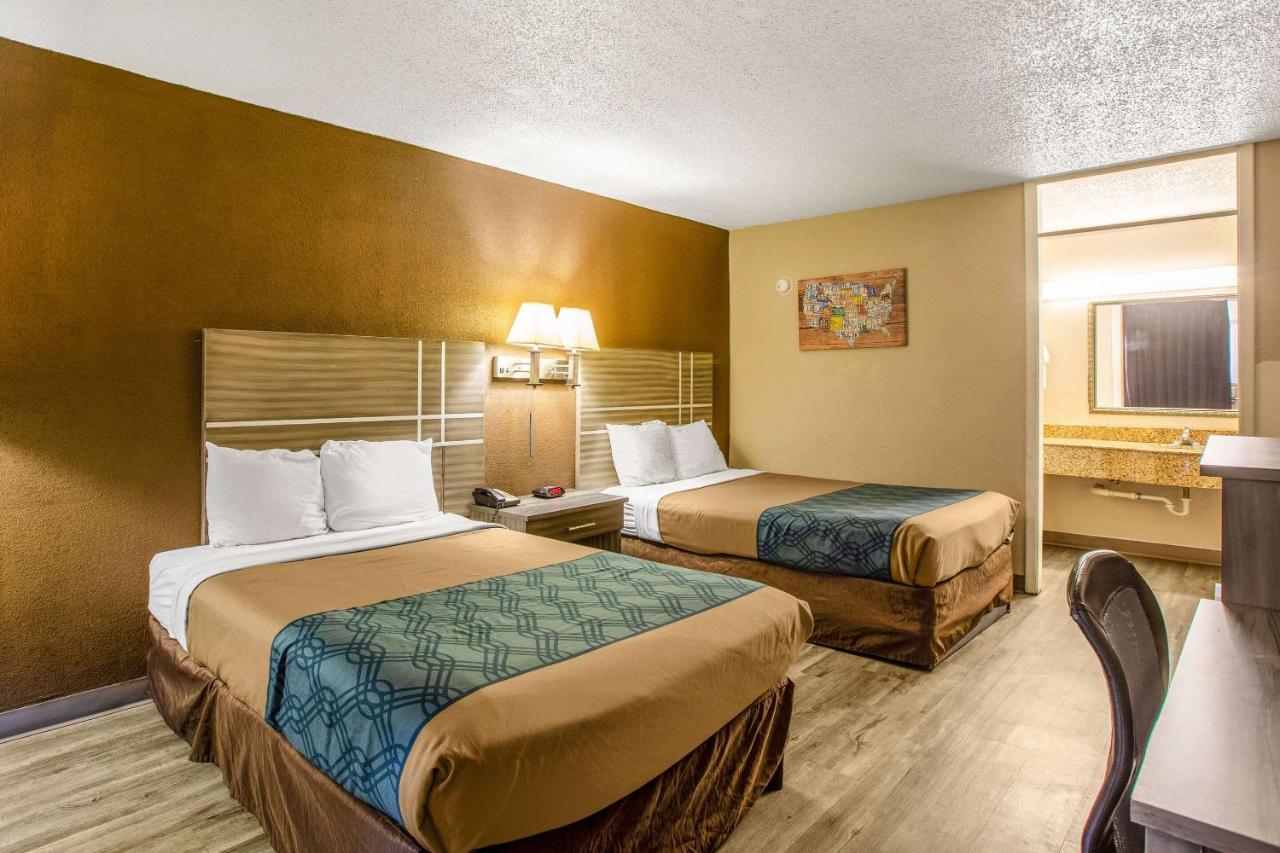 Econo Lodge Choice Hotels I 95 Savannah Gateway 24 Hour Fitness Center On Site Guest Laundry On Site Perkins Restaurant Georgetown ภายนอก รูปภาพ